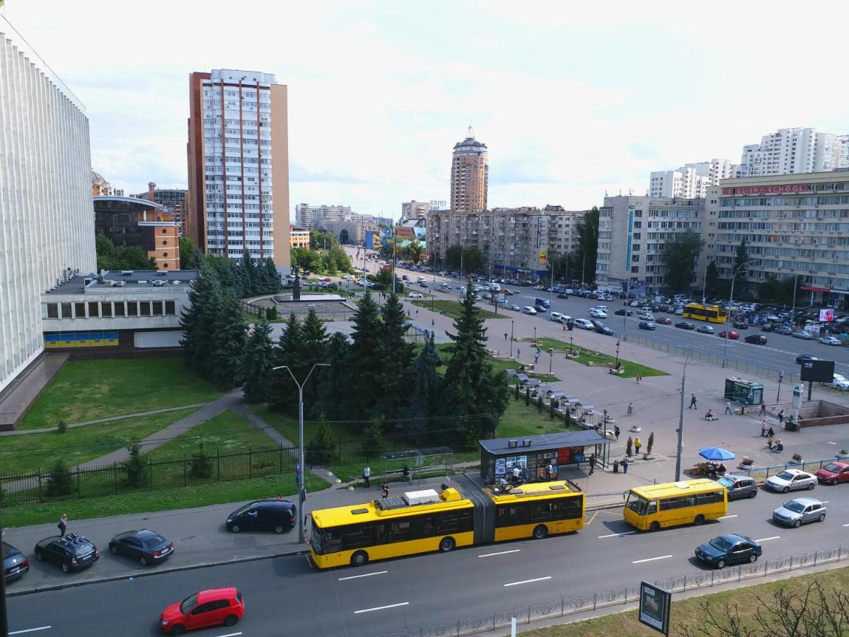 Отдельная Комната С Балконом В Апартаментах, Возле М Печерская Kiev Eksteriør billede